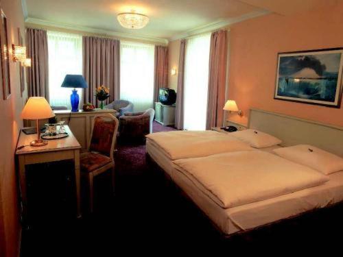 Hotel Zur Post Bernkastel-Kues Dış mekan fotoğraf